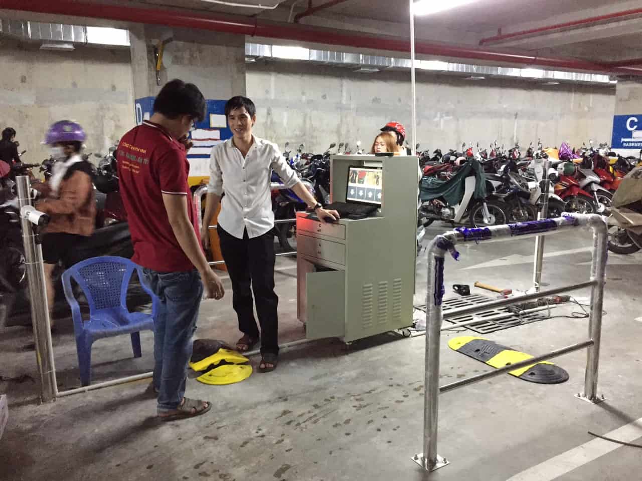 Lắp đặt máy giữ xe uy tín giá rẻ tại Lâm Đồng - Đà Lạt Lắp đặt máy giữ xe uy tín giá rẻ tại Lâm Đồng - Đà Lạt