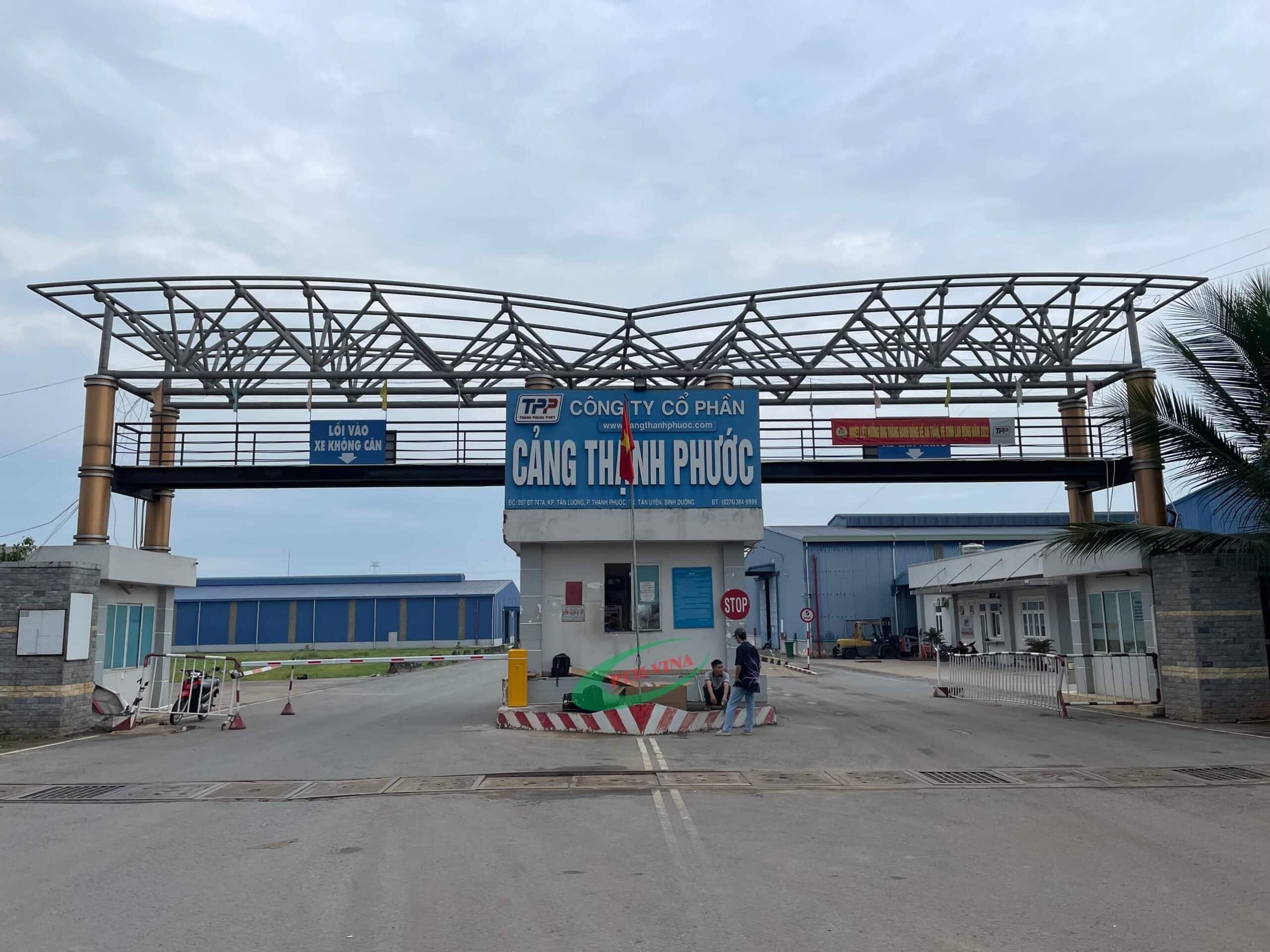 hethonggiuxethongminhpth hinh anh lap dat barie bs 306 tai cty cp cang thanh phuoc tan uyen binh duong scaled