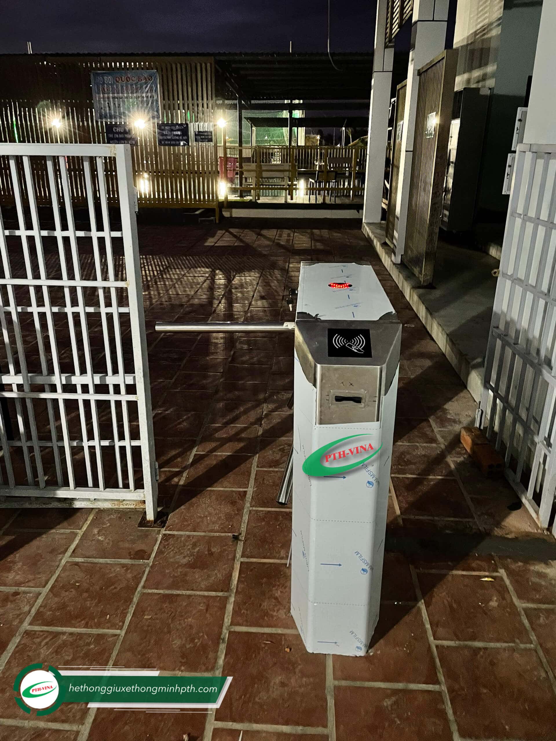 Lắp đặt tripod kiểm soát vé hồ bơi tại Khánh Hòa Lắp đặt tripod kiểm soát vé hồ bơi tại Khánh Hòa