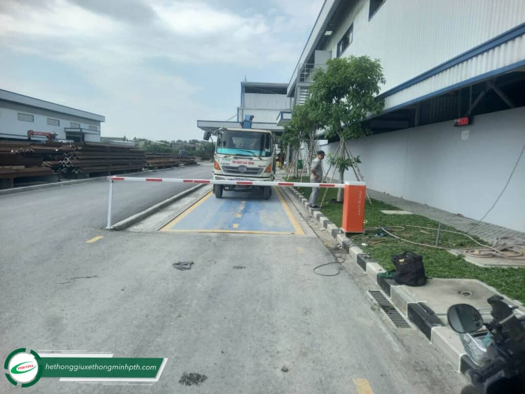 Lắp đặt barie Wonsun DZ230 cho trạm cân tại Bình Chánh 2 lap dat barie wonsun dz230 cho tram can tai binh chanh 1